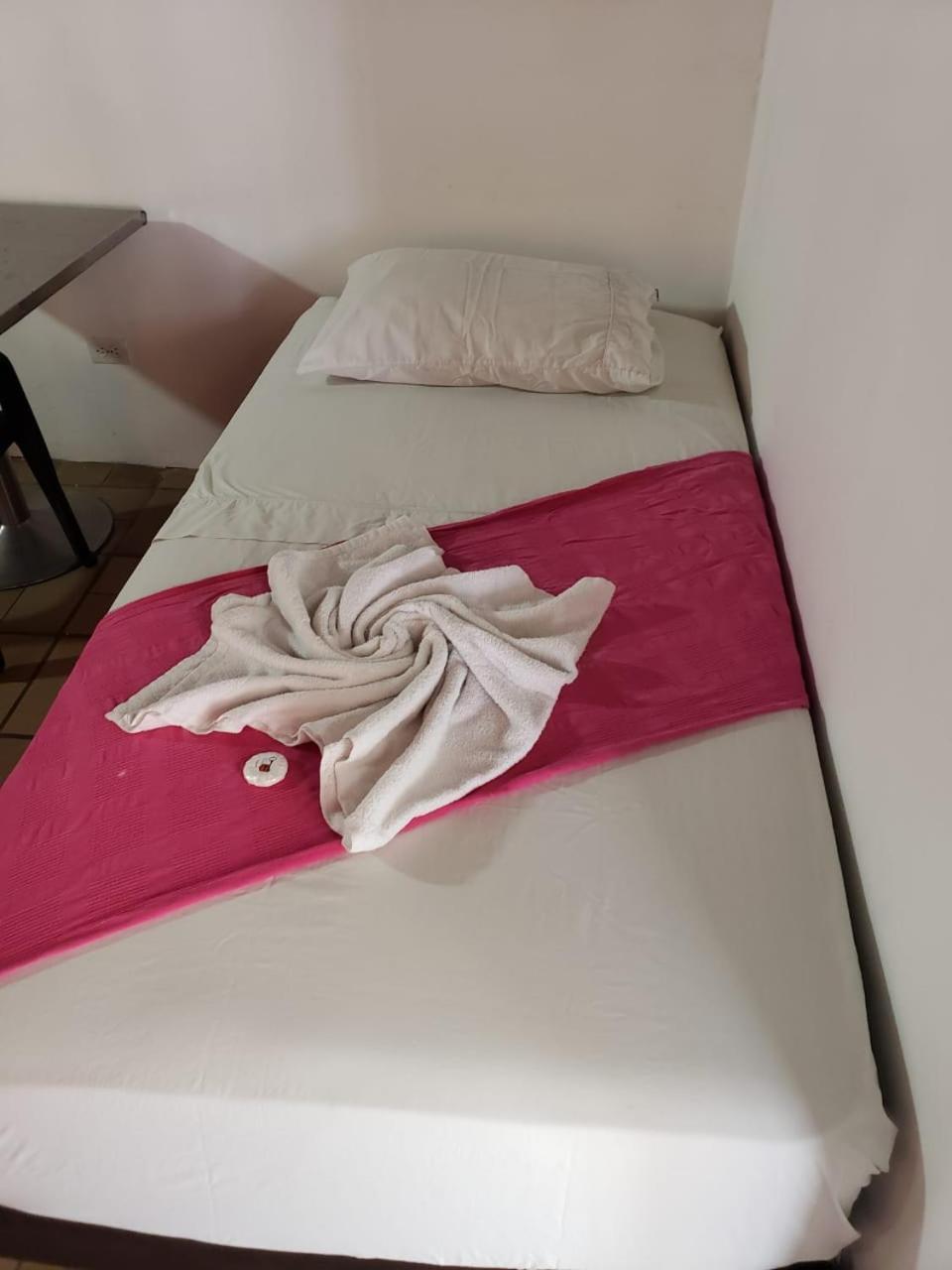 Hostel Mi Llave Hostels *
